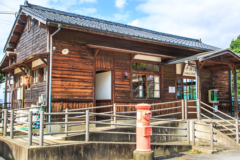 人気のフォトスポット「千綿駅」で過ごす穏やかなひととき